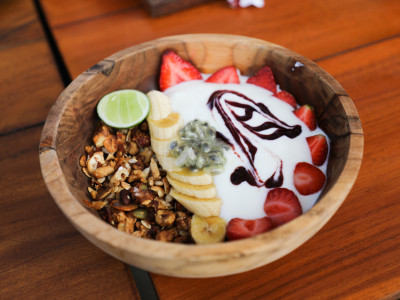 A nutritious cereal and fruit breakfast at a yoga retreat