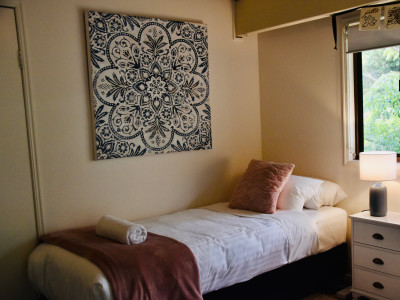 Yoga Retreat Single Bed